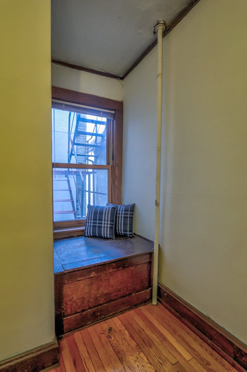 Gallery Photo 13